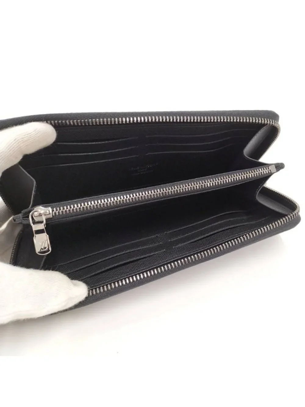 Louis Vuitton Zippy Wallet Horizontal Monogram Eclipse